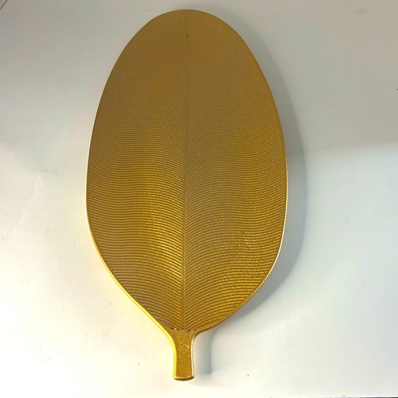 Chic Gold Leaf Accent Tray - Picture 3 of 3